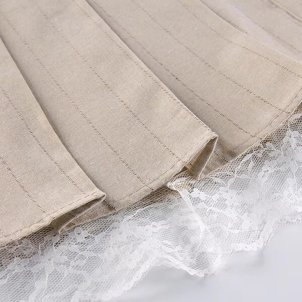 Fashion Lace Trimmed Cute Pleated Skirt